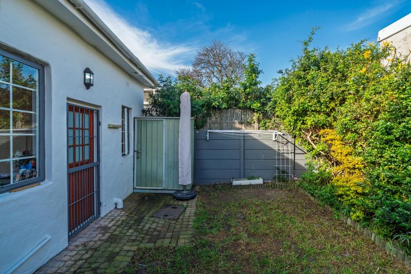 2 Bedroom Property for Sale in Harfield Village Western Cape